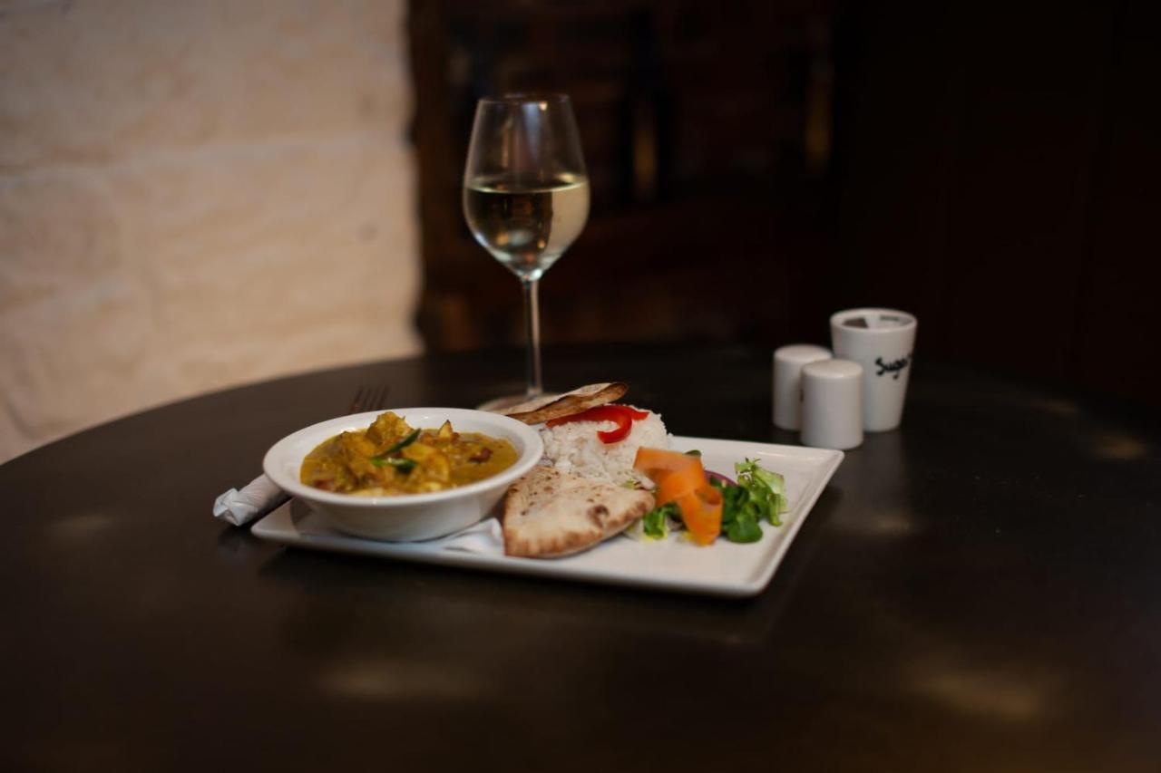 Salutation Hotel Кинрос Екстериор снимка