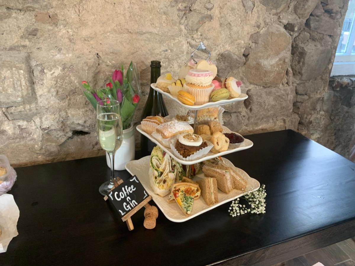 Salutation Hotel Кинрос Екстериор снимка